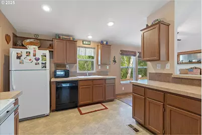 573 N Boulder Creek Dr, Otis, OR 97368 - Photo 11