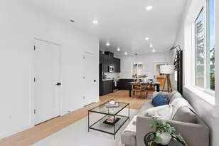 7195 SE Crystal Springs Blvd, Portland, OR 97206 - Photo 3