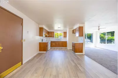 168 Walnut St, Myrtle Creek, OR 97457 - Photo 7