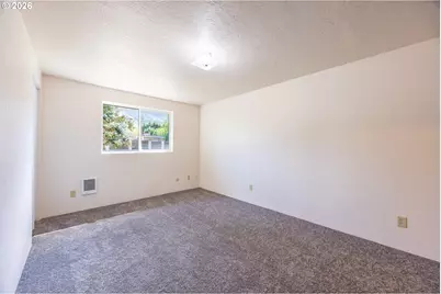 168 Walnut St, Myrtle Creek, OR 97457 - Photo 17