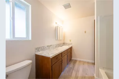 168 Walnut St, Myrtle Creek, OR 97457 - Photo 13