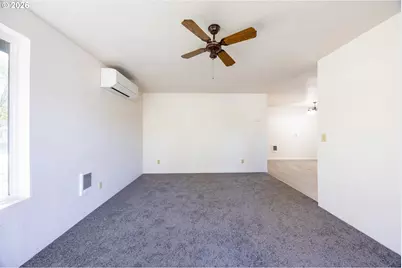 168 Walnut St, Myrtle Creek, OR 97457 - Photo 5