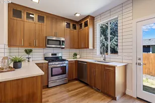 8315 SE Bush St, Portland, OR 97266 - Photo 15