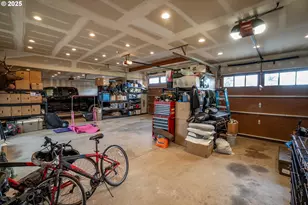 66505 Gerking Market Rd, Bend, OR 97703 - Photo 35