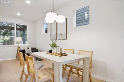 2557 SE 58th Ave, Portland, OR 97206 - Photo 9