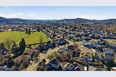 3857 SW Brittany Dr, Gresham, OR 97080 - Photo 43
