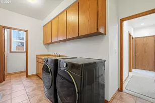 3857 SW Brittany Dr, Gresham, OR 97080 - Photo 35