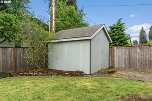 532 Warrington Ave, Eugene, OR 97404 - Photo 29