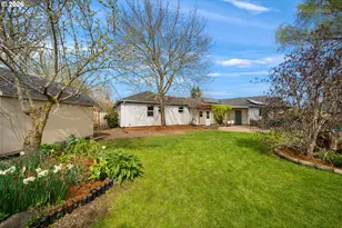 874 NE Birchwood Dr, Hillsboro, OR 97124 - Photo 29