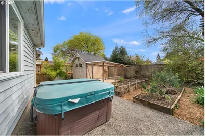 874 NE Birchwood Dr, Hillsboro, OR 97124 - Photo 31