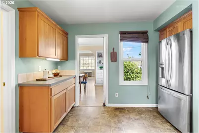 874 NE Birchwood Dr, Hillsboro, OR 97124 - Photo 11