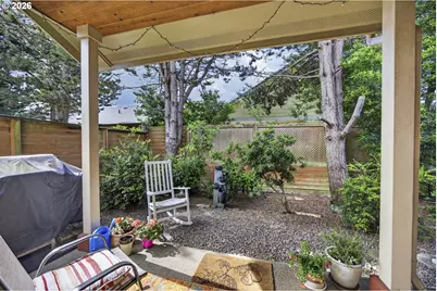 1620 38th Loop, Florence, OR 97439 - Photo 25