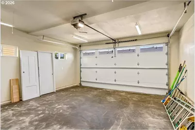 426 NW 5th St, Newport, OR 97365 - Photo 25