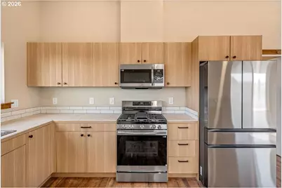 426 NW 5th St, Newport, OR 97365 - Photo 9