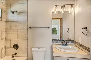 426 NW 5th St, Newport, OR 97365 - Photo 15