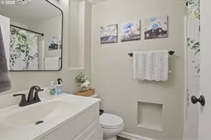 5048 SW Coronado St, Portland, OR 97219 - Photo 23