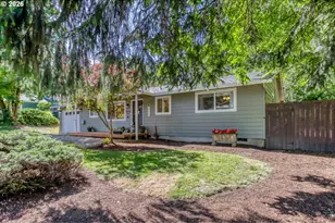 5048 SW Coronado St, Portland, OR 97219 - Photo 3