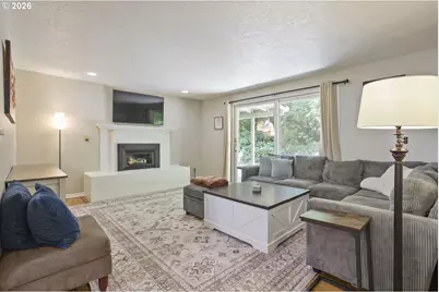 5048 SW Coronado St, Portland, OR 97219 - Photo 7