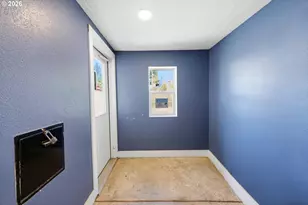 299 Mill St, Falls City, OR 97344 - Photo 11