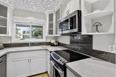 470 N Hayden Island Dr #105, Portland, OR 97217 - Photo 7