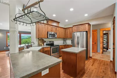 14900 NE Critter Hill Dr, Amboy, WA 98601 - Photo 9