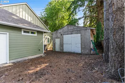 41871 N River Dr, Sweet Home, OR 97386 - Photo 3