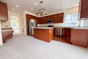 606 10th Ct, Lafayette, OR 97127 - Photo 5
