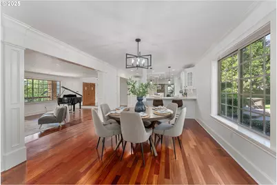 6145 SW Sweetbriar Ct, Portland, OR 97221 - Photo 13