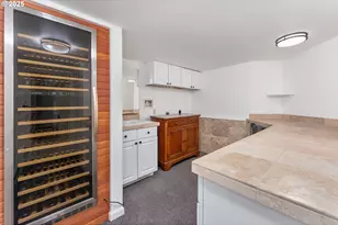 6145 SW Sweetbriar Ct, Portland, OR 97221 - Photo 37