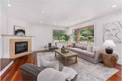 6145 SW Sweetbriar Ct, Portland, OR 97221 - Photo 7