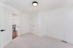 6145 SW Sweetbriar Ct, Portland, OR 97221 - Photo 25