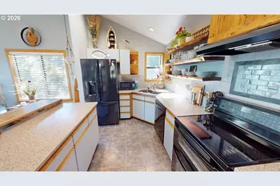 27840 Thimbleberry Rd, Gold Beach, OR 97444 - Photo 13