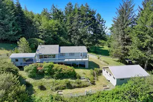 27840 Thimbleberry Rd, Gold Beach, OR 97444 - Photo 37