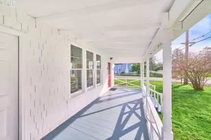 4302 L Pl, Seaview, WA 98644 - Photo 5