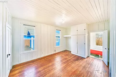 4302 L Pl, Seaview, WA 98644 - Photo 13