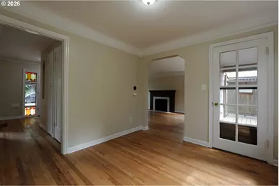 7925 SW 11th Ave, Portland, OR 97219 - Photo 9