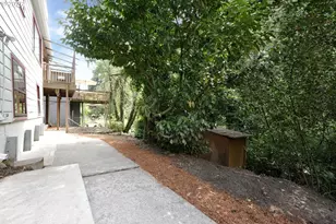 7925 SW 11th Ave, Portland, OR 97219 - Photo 39