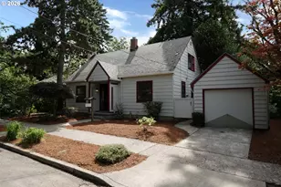 7925 SW 11th Ave, Portland, OR 97219 - Photo 3