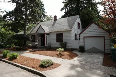 7925 SW 11th Ave, Portland, OR 97219 - Photo 3