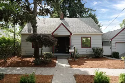 7925 SW 11th Ave, Portland, OR 97219 - Photo 1