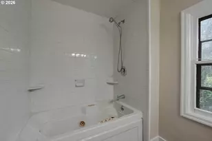 7925 SW 11th Ave, Portland, OR 97219 - Photo 27