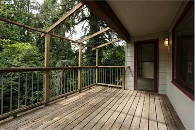 7925 SW 11th Ave, Portland, OR 97219 - Photo 11