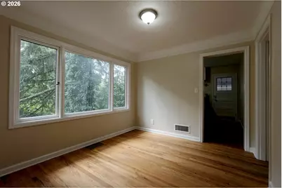 7925 SW 11th Ave, Portland, OR 97219 - Photo 9