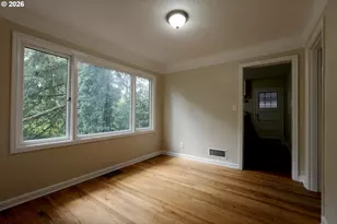 7925 SW 11th Ave, Portland, OR 97219 - Photo 9