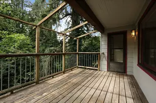 7925 SW 11th Ave, Portland, OR 97219 - Photo 13