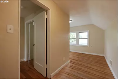 7925 SW 11th Ave, Portland, OR 97219 - Photo 33