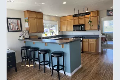 5118 NE Voyage Ave, Lincoln City, OR 97367 - Photo 9
