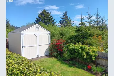 5118 NE Voyage Ave, Lincoln City, OR 97367 - Photo 31