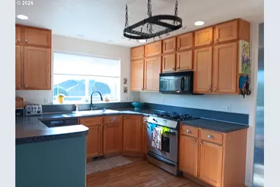 5118 NE Voyage Ave, Lincoln City, OR 97367 - Photo 11