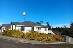 5118 NE Voyage Ave, Lincoln City, OR 97367 - Photo 39